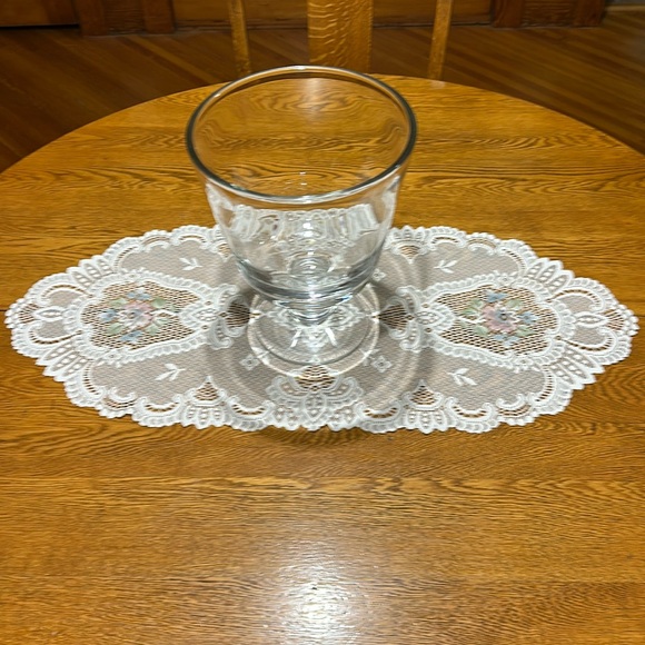 #22 32”x 14.5” Floral doliy with scalloped edges white with water color flowers - Picture 2 of 10